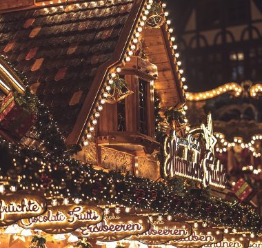 Comment choisir des décorations de Noël pour sa ville ?